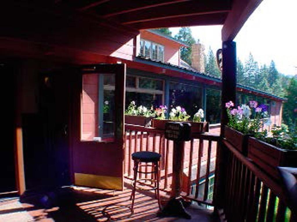 Strawberry Inn Exterior foto